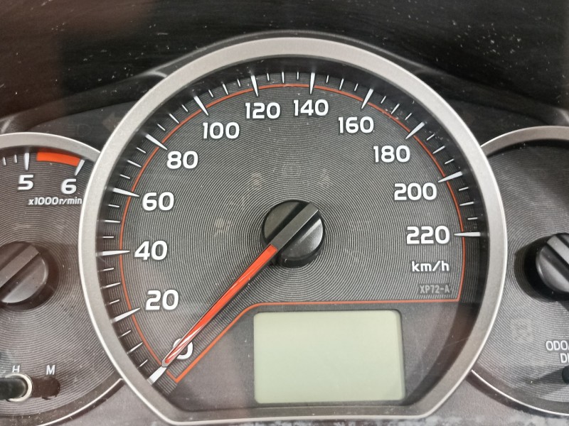 Recambio de cuadro instrumentos para toyota yaris city referencia OEM IAM 838000DQ20  