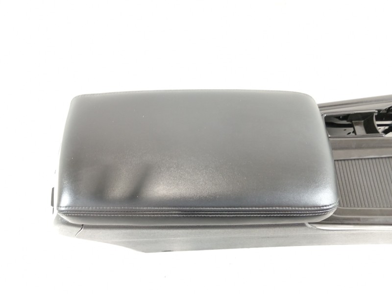 Recambio de apoyabrazos central para renault talisman business referencia OEM IAM 969107105R  