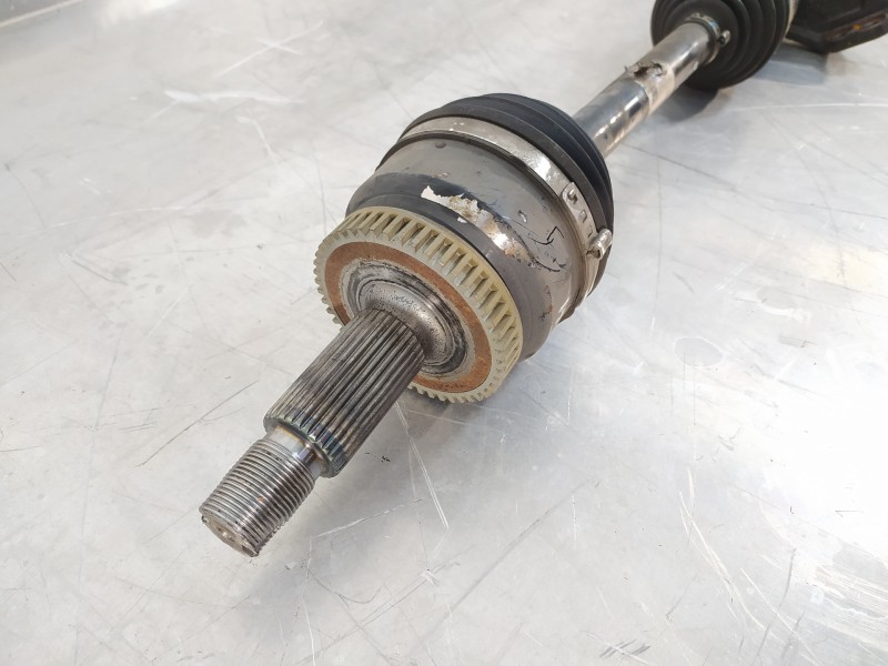 Recambio de transmision delantera derecha para hyundai tucson kosmo 4wd referencia OEM IAM 49560D3030  