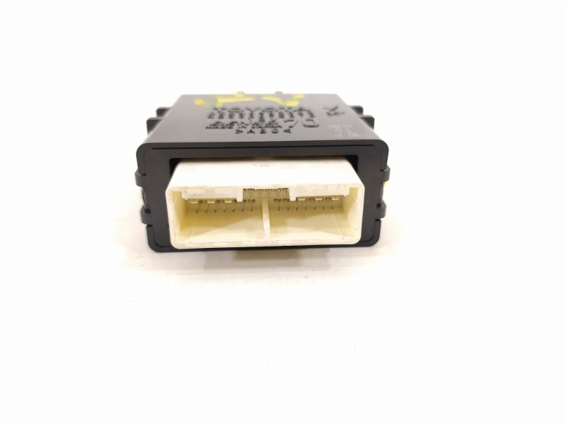 Recambio de modulo electronico para toyota auris hybrid active referencia OEM IAM 8594002060 4230002070 