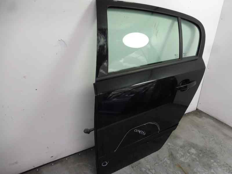 Recambio de puerta trasera izquierda para opel astra h berlina sport referencia OEM IAM 94710105  
