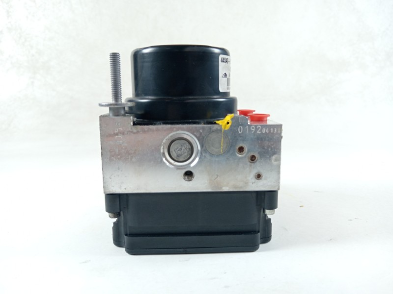 Recambio de abs para toyota yaris city referencia OEM IAM 445400D020  