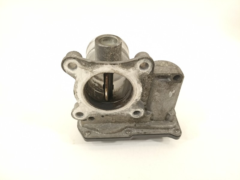 Recambio de caja mariposa para toyota yaris city referencia OEM IAM 261000N030  