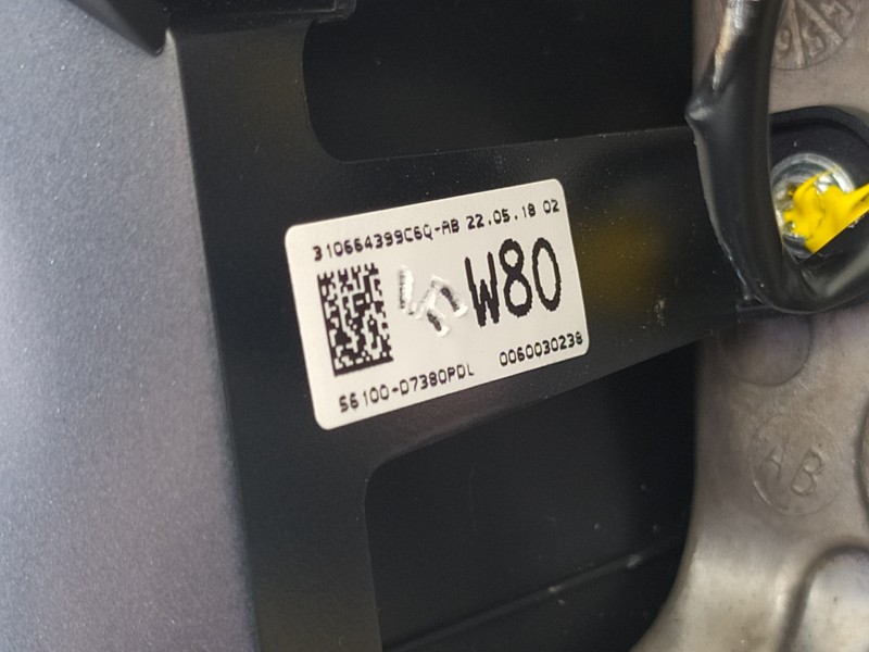 Recambio de volante para hyundai tucson kosmo 4wd referencia OEM IAM 56100D7380 96710D7510 96720D7220