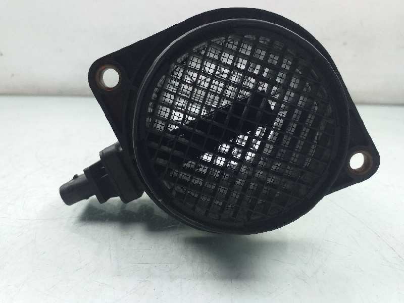 Recambio de caudalimetro para hyundai i30 classic referencia OEM IAM 9220930004 281642A401 