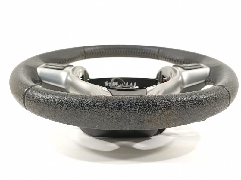 Recambio de volante para toyota yaris city referencia OEM IAM 6744181483AC 45100OD 