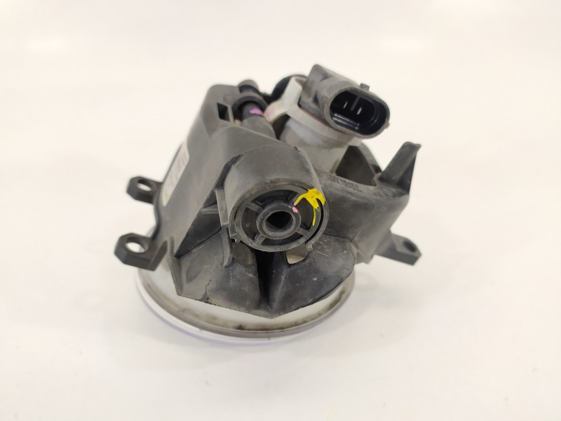 Recambio de faro antiniebla derecho para toyota yaris city referencia OEM IAM 8121002110 90008490 