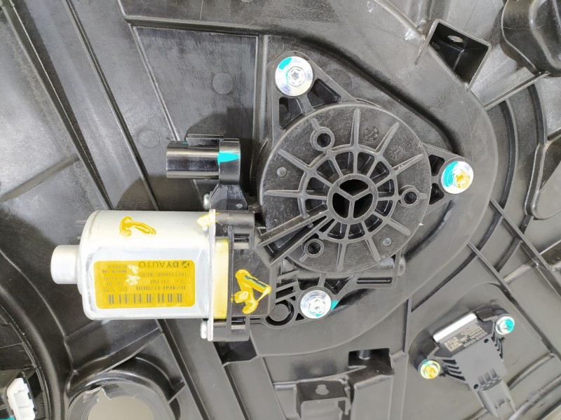 Recambio de elevalunas delantero derecho para hyundai tucson kosmo 4wd referencia OEM IAM 82480D7780 82460D7000 