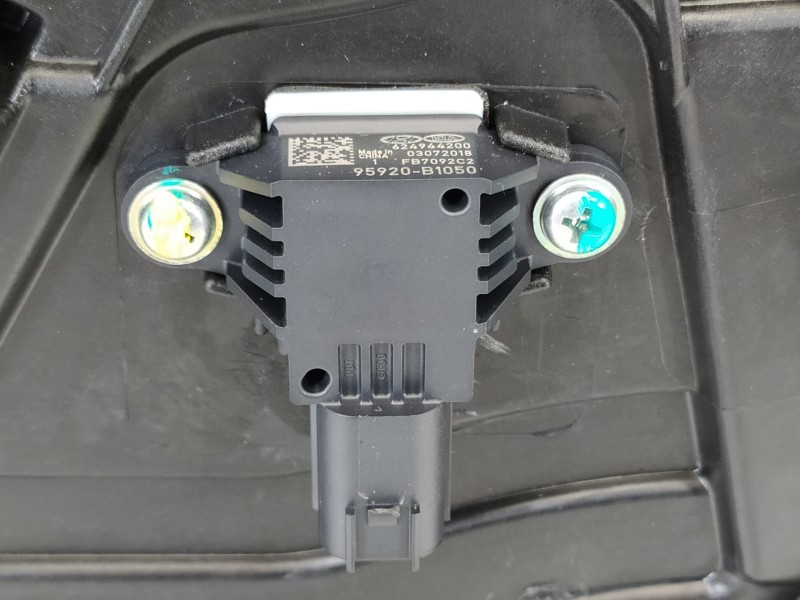 Recambio de elevalunas delantero derecho para hyundai tucson kosmo 4wd referencia OEM IAM 82480D7780 82460D7000 