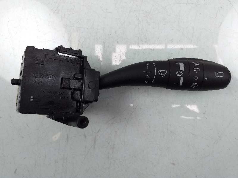 Recambio de mando limpia para hyundai i30 classic referencia OEM IAM 934202R010WP010  