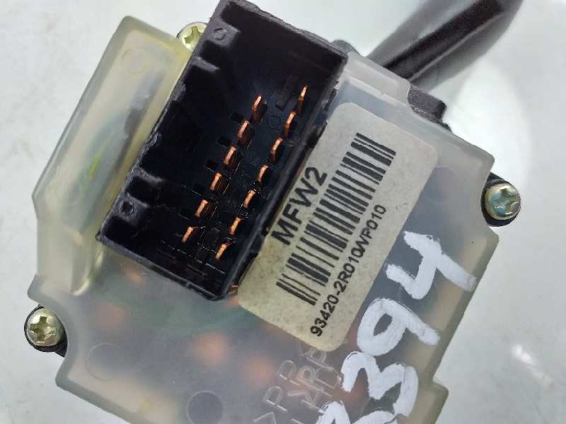 Recambio de mando limpia para hyundai i30 classic referencia OEM IAM 934202R010WP010  