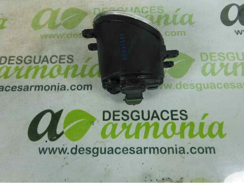 Recambio de faro antiniebla derecho para toyota avensis berlina (t25) 1.8 16v cat referencia OEM IAM 195921B  
