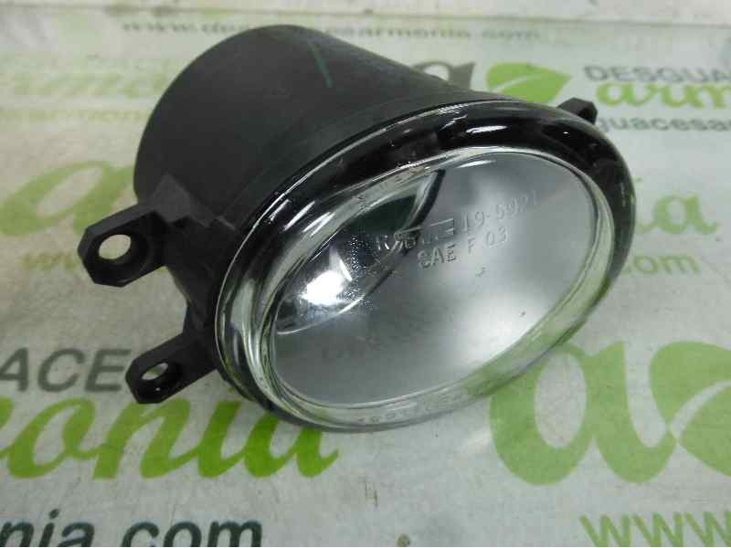 Recambio de faro antiniebla derecho para toyota avensis berlina (t25) 1.8 16v cat referencia OEM IAM 195921B  