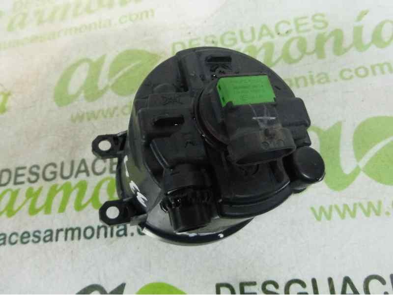Recambio de faro antiniebla derecho para toyota avensis berlina (t25) 1.8 16v cat referencia OEM IAM 195921B  