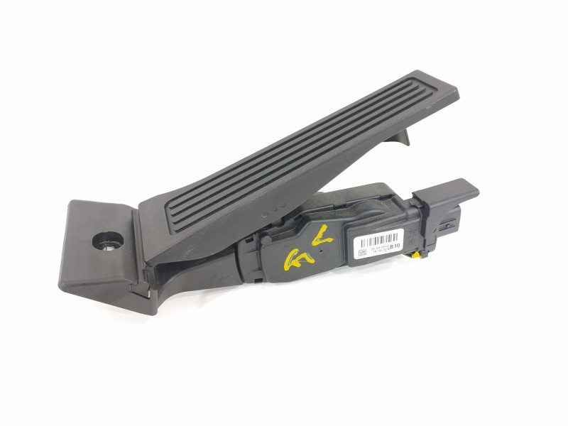 Recambio de potenciometro pedal para hyundai tucson kosmo 4wd referencia OEM IAM 32414400  