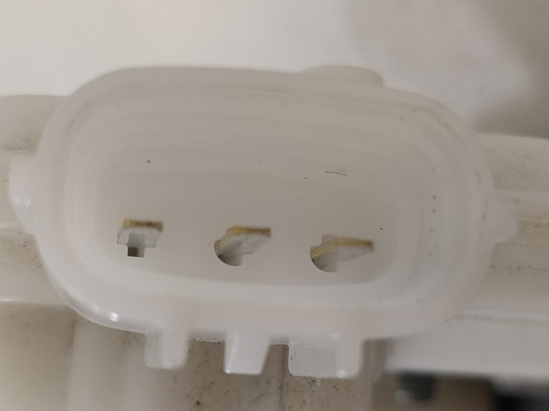 Recambio de cerradura maletero / porton para toyota auris hybrid active referencia OEM IAM   