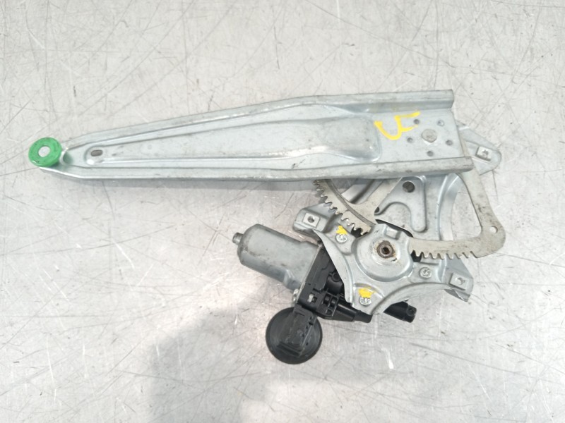 Recambio de elevalunas trasero derecho para toyota yaris city referencia OEM IAM 857200D120  