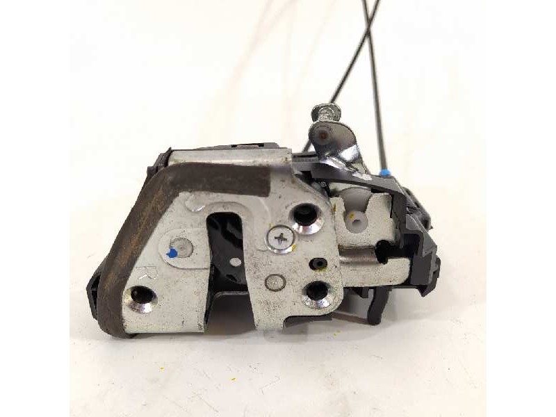 Recambio de cerradura puerta trasera derecha para toyota auris hybrid active referencia OEM IAM   