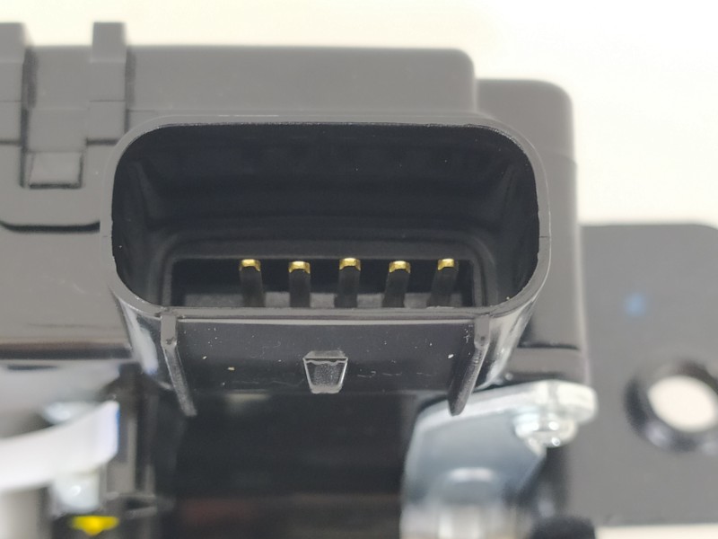 Recambio de cerradura maletero / porton para hyundai tucson kosmo 4wd referencia OEM IAM 81230D3000  