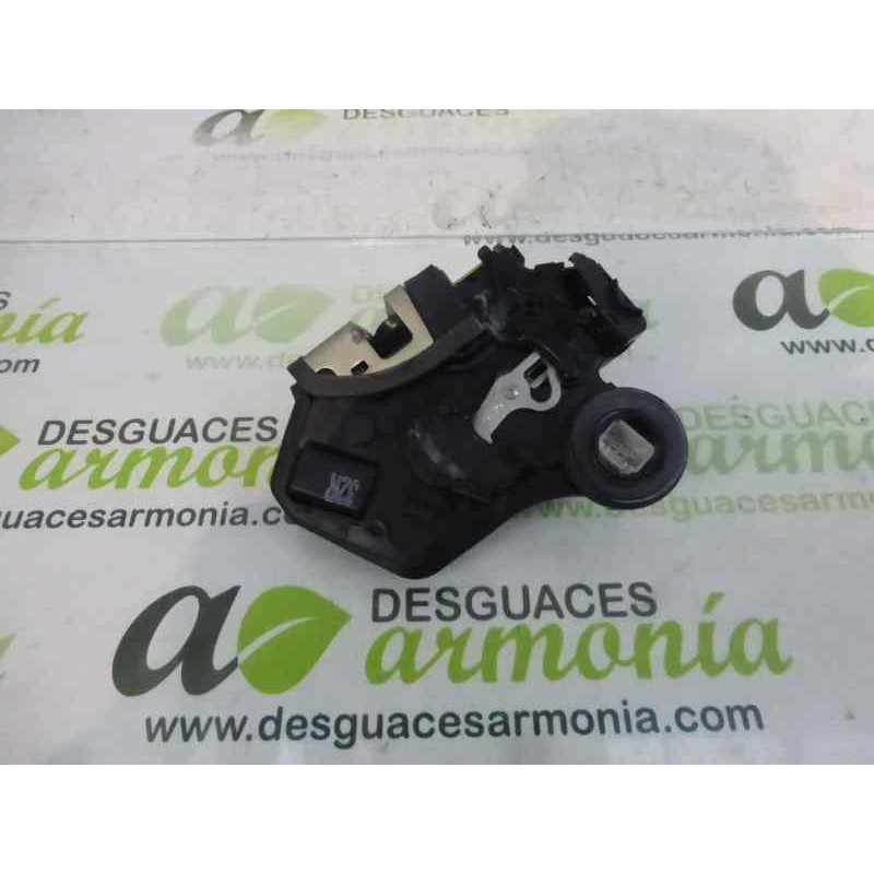 Recambio de cerradura puerta trasera derecha para toyota avensis berlina (t25) 1.8 16v cat referencia OEM IAM   