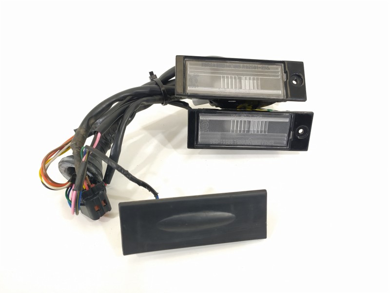 Recambio de maneta exterior porton para hyundai tucson kosmo 4wd referencia OEM IAM 92501D3000  