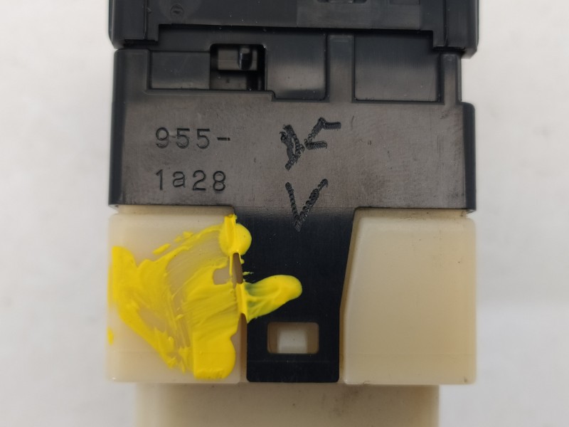 Recambio de mando retrovisor para toyota auris hybrid active referencia OEM IAM 8487002090C0 183691 9551A28