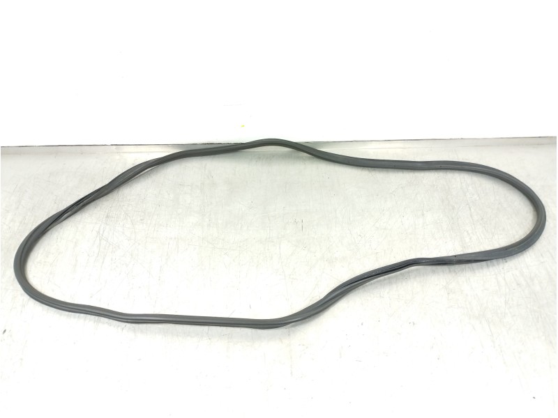 Recambio de gomas contorno puerta para seat arona xperience referencia OEM IAM 6F9827705E  