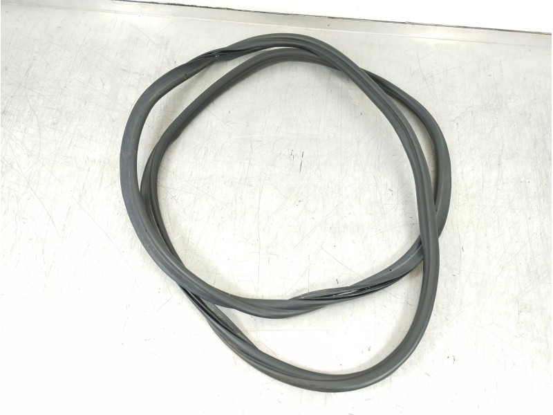 Recambio de gomas contorno puerta para seat arona xperience referencia OEM IAM 6F9827705E  