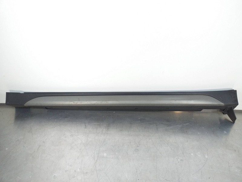 Recambio de faldon lateral para hyundai tucson kosmo 4wd referencia OEM IAM 87753D7100  