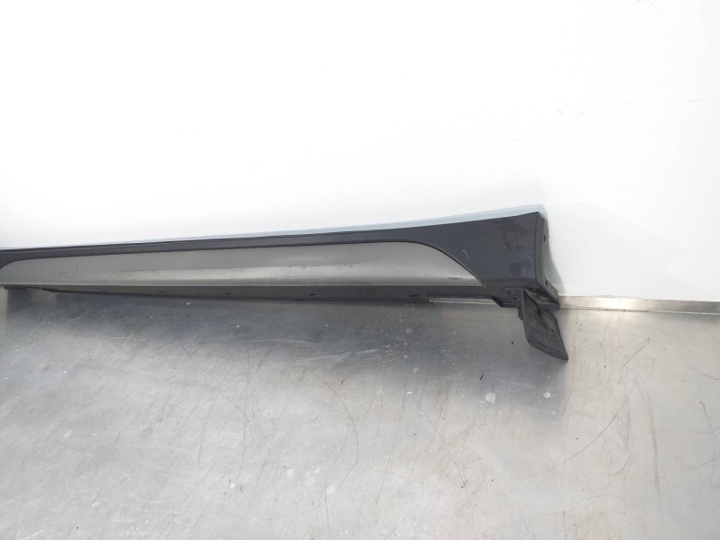 Recambio de faldon lateral para hyundai tucson kosmo 4wd referencia OEM IAM 87753D7100  