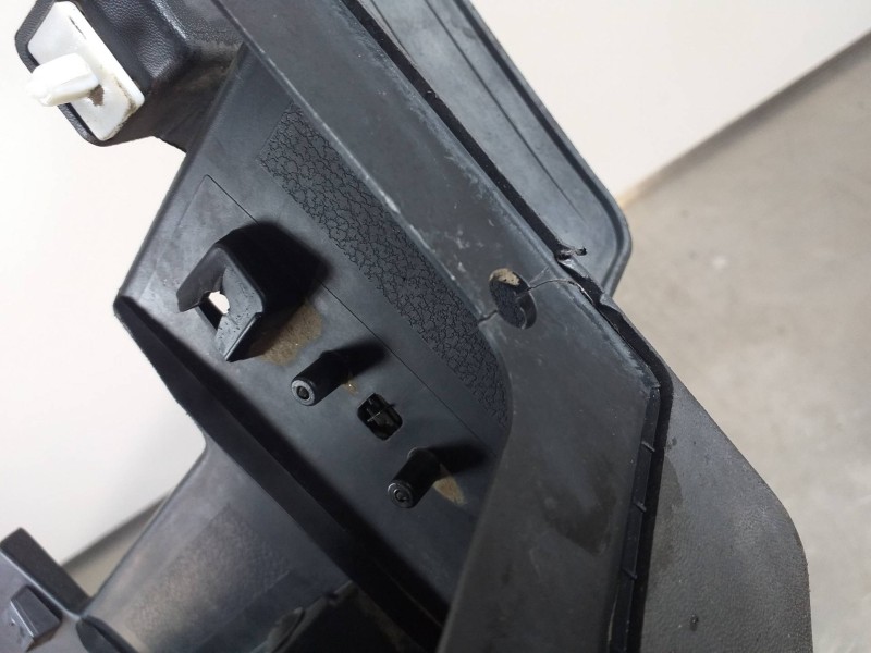 Recambio de faldon lateral para hyundai tucson kosmo 4wd referencia OEM IAM 87753D7100  