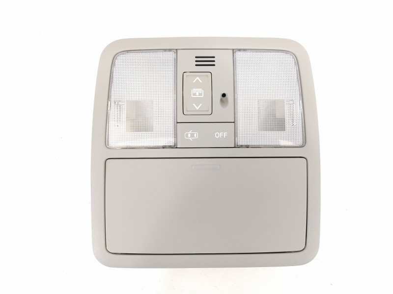 Recambio de luz interior para toyota auris hybrid active referencia OEM IAM 8126002580AK  