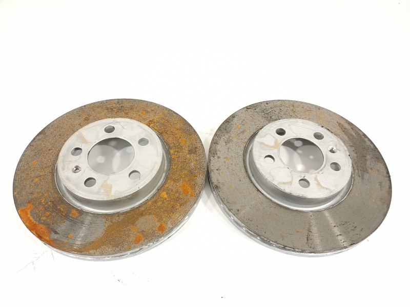 Recambio de disco freno delantero para seat arona xperience referencia OEM IAM 2Q0615301H  