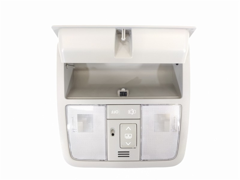 Recambio de luz interior para toyota auris hybrid active referencia OEM IAM 8126002580AK  