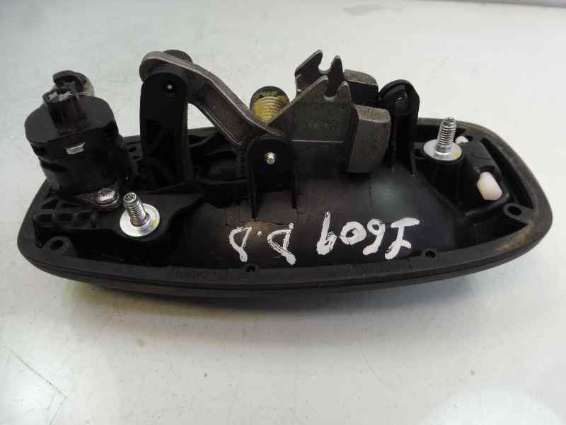 Recambio de maneta exterior delantera derecha para opel combo d expression l1h1 referencia OEM IAM 242557F  