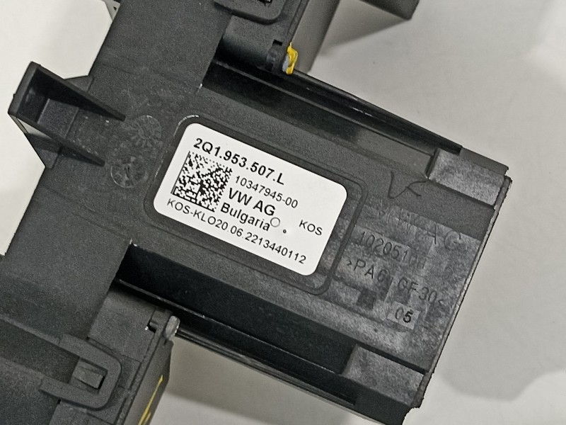 Recambio de mando intermitentes para seat arona xperience referencia OEM IAM 2Q1953507L  