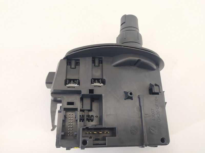 Recambio de mando limpia para renault kangoo expression referencia OEM IAM 8201362170 88103007141 