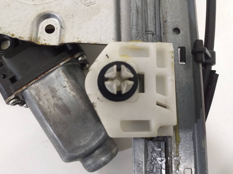 Recambio de elevalunas delantero derecho para renault kangoo expression referencia OEM IAM 807207012R  