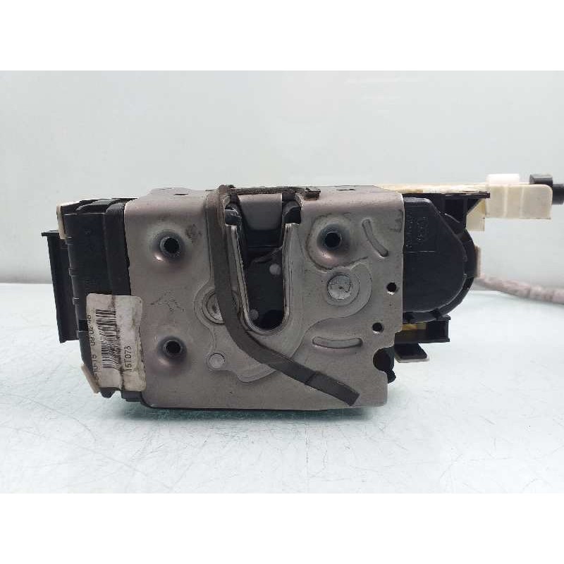 Recambio de cerradura puerta delantera izquierda para mercedes-benz clase cla (w117) cla 200 cdi (117.308) referencia OEM IAM A0