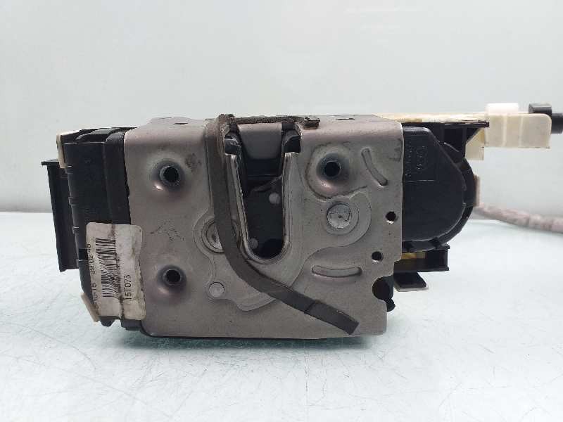 Recambio de cerradura puerta delantera izquierda para mercedes-benz clase cla (w117) cla 200 cdi (117.308) referencia OEM IAM A0