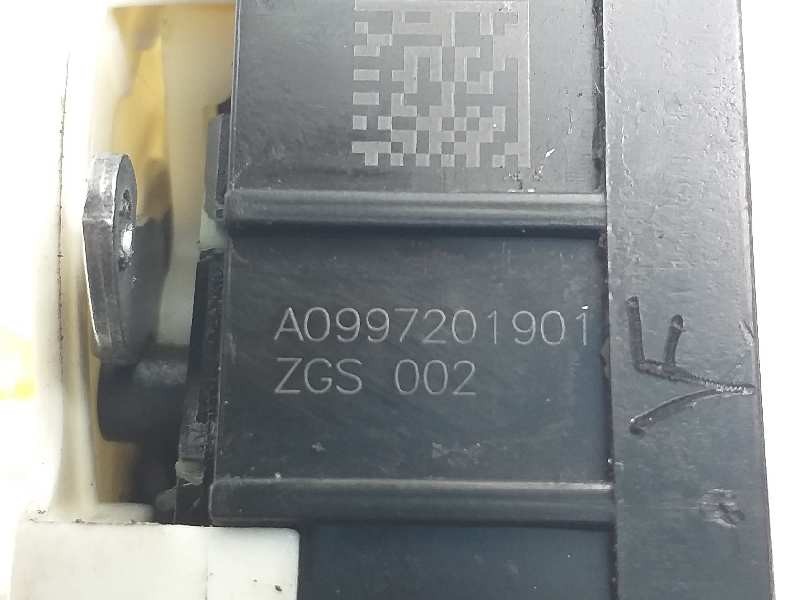 Recambio de cerradura puerta delantera izquierda para mercedes-benz clase cla (w117) cla 200 cdi (117.308) referencia OEM IAM A0