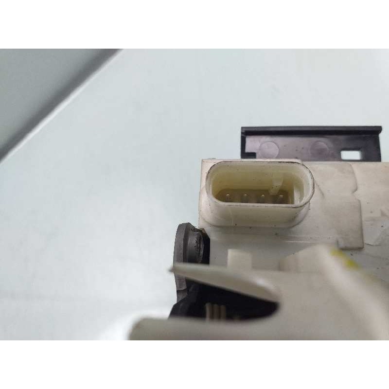 Recambio de cerradura puerta delantera izquierda para mercedes-benz clase cla (w117) cla 200 cdi (117.308) referencia OEM IAM A0