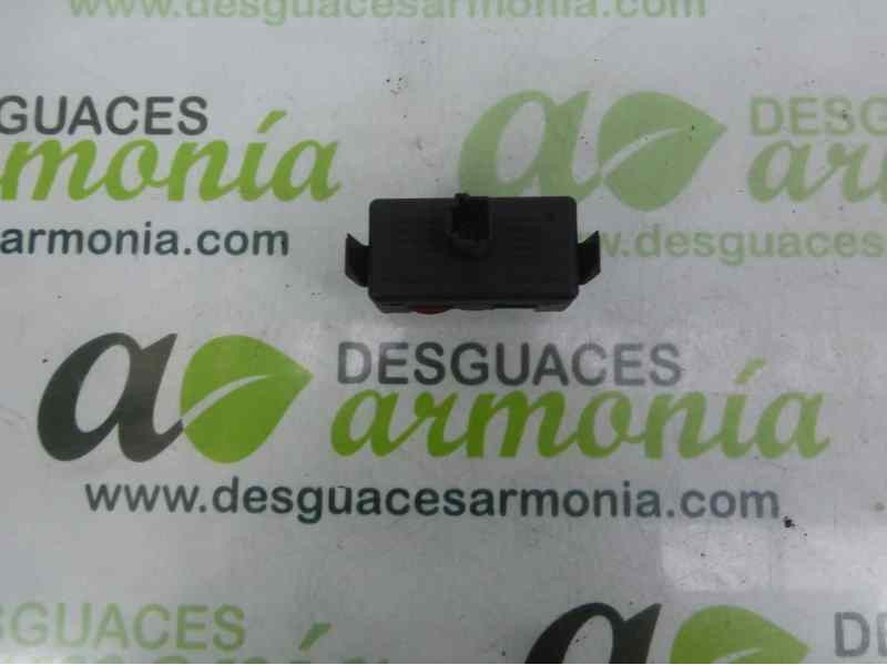 Recambio de warning para renault clio iii style referencia OEM IAM 8200214895  
