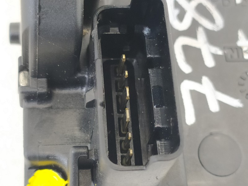 Recambio de cerradura puerta lateral corredera izquierda para renault kangoo expression referencia OEM IAM 8200542358D  