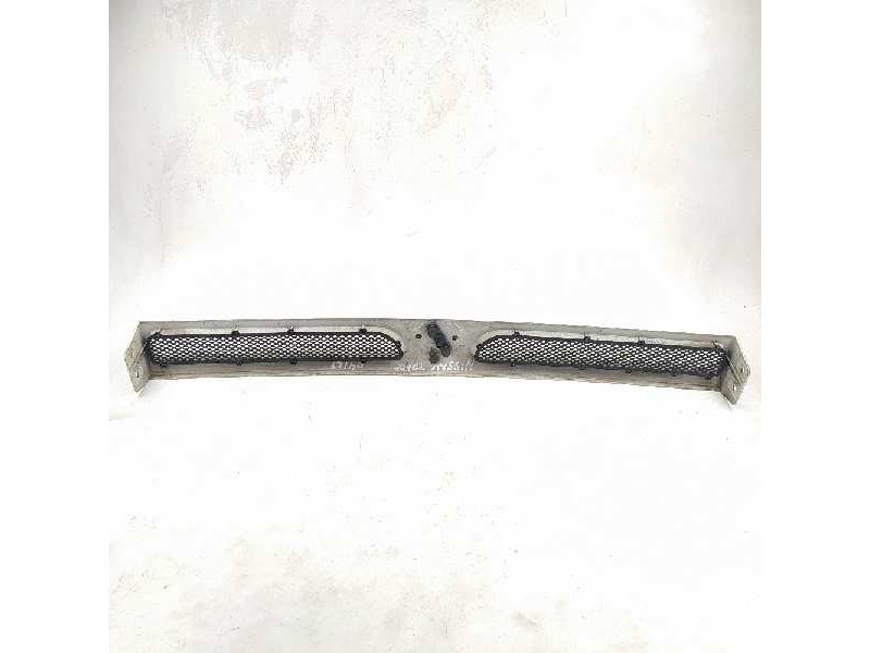 Recambio de rejilla delantera para nissan trade 100 caja cerrada, techo elevado referencia OEM IAM   