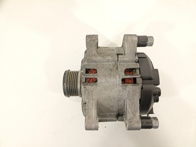 Recambio de alternador para peugeot 308 envy referencia OEM IAM 9664779680  