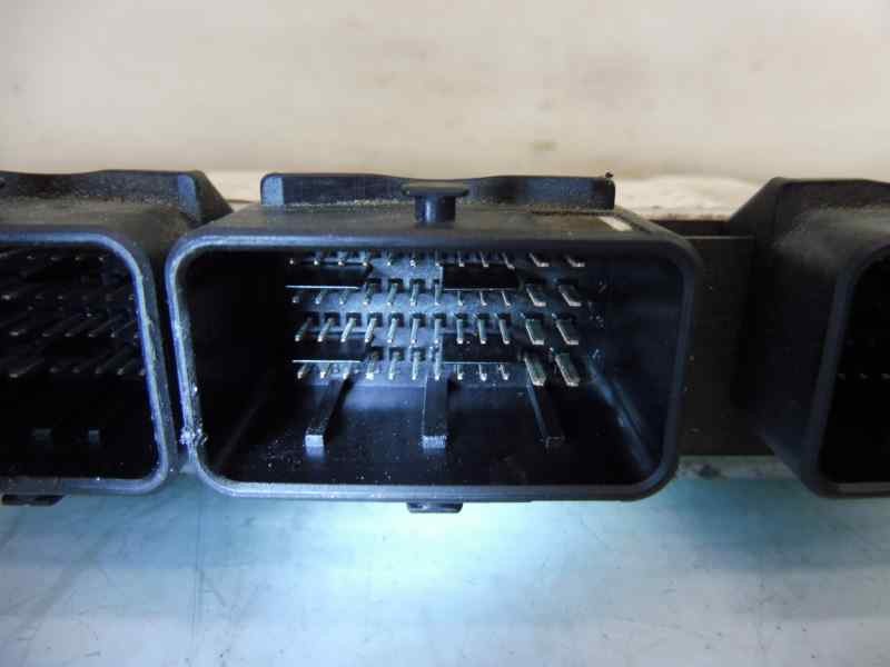 Recambio de centralita motor uce para peugeot 307 (s1) xs referencia OEM IAM 9650346180 0261206943 9638765680