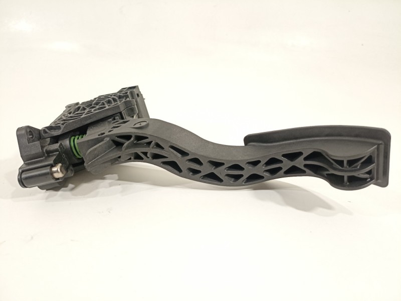 Recambio de potenciometro pedal para seat arona xperience referencia OEM IAM 2Q1723503  
