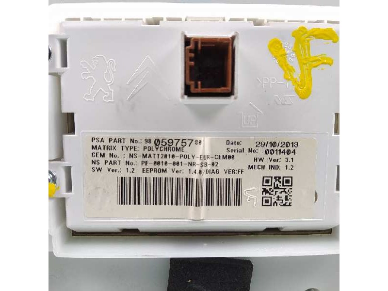 Recambio de cuadro instrumentos para peugeot 208 allure referencia OEM IAM 9806060480 9805975780 