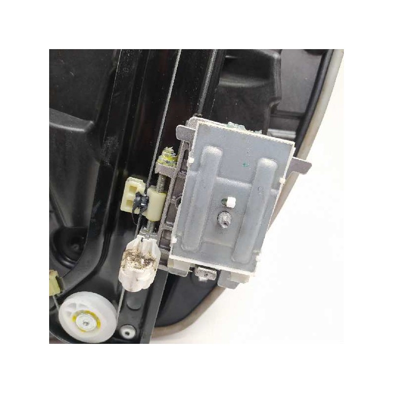 Recambio de elevalunas delantero izquierdo para mercedes-benz clase cla (w117) cla 200 cdi (117.308) referencia OEM IAM A2047601